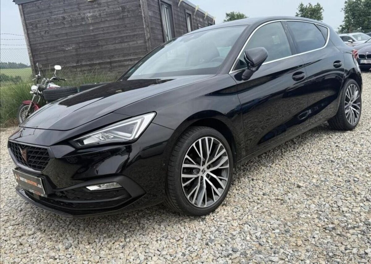 Seat Leon 1,5 TSI EXCELLENCE NAVI VIRTUA benzín manuál 96 kw