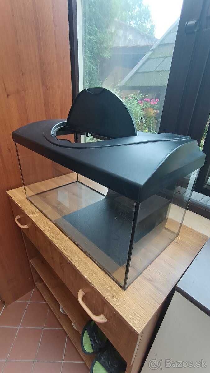 AKVARIUM 60X30X30 cm