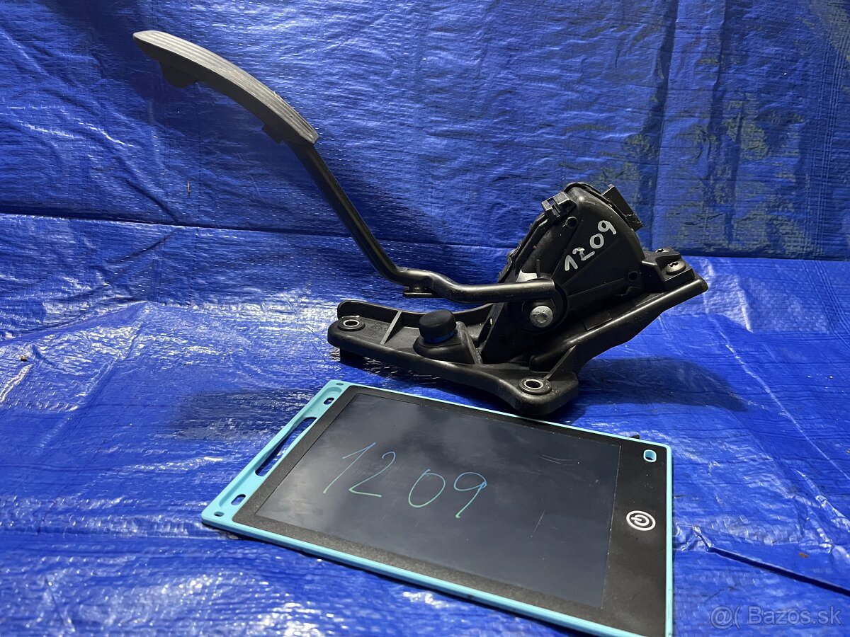 PLYNOVY PEDAL -POTENCIOMETER JAGUAR XF