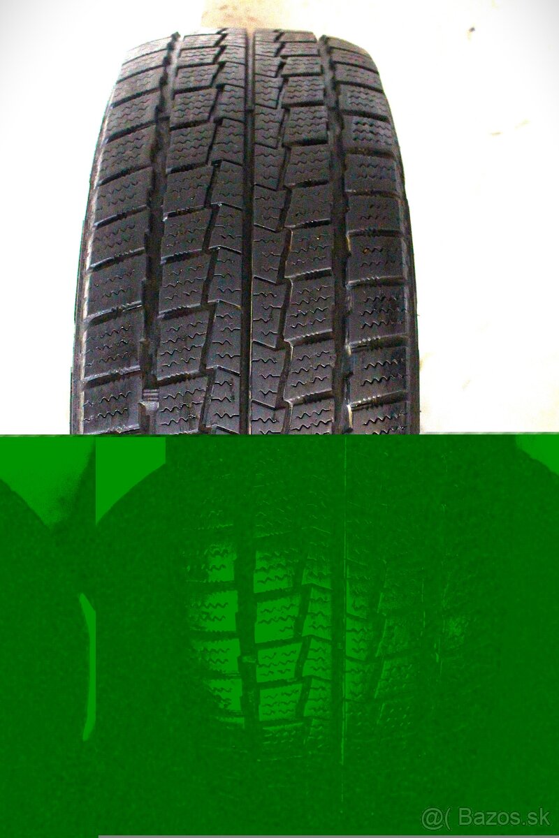 HANKOOK....ZIMNA..SADA..215/70 r15c.../Záťažové/..6mm
