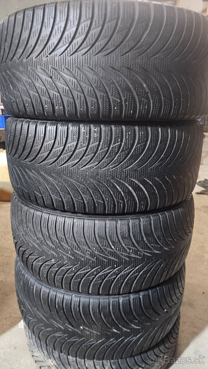 Celoročné pneumatiky 225/45 r17