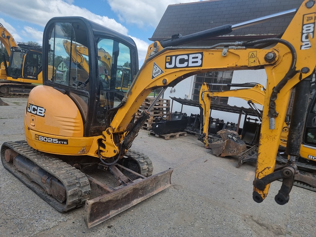 JCB 8025 ZTS 2013 3400mth (kladivo/lžíce)