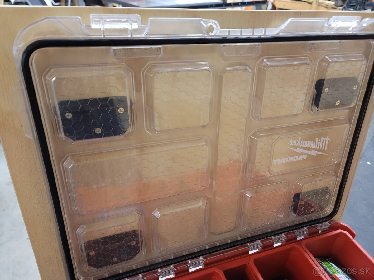 Držiak - vešiak Milwaukee Packout