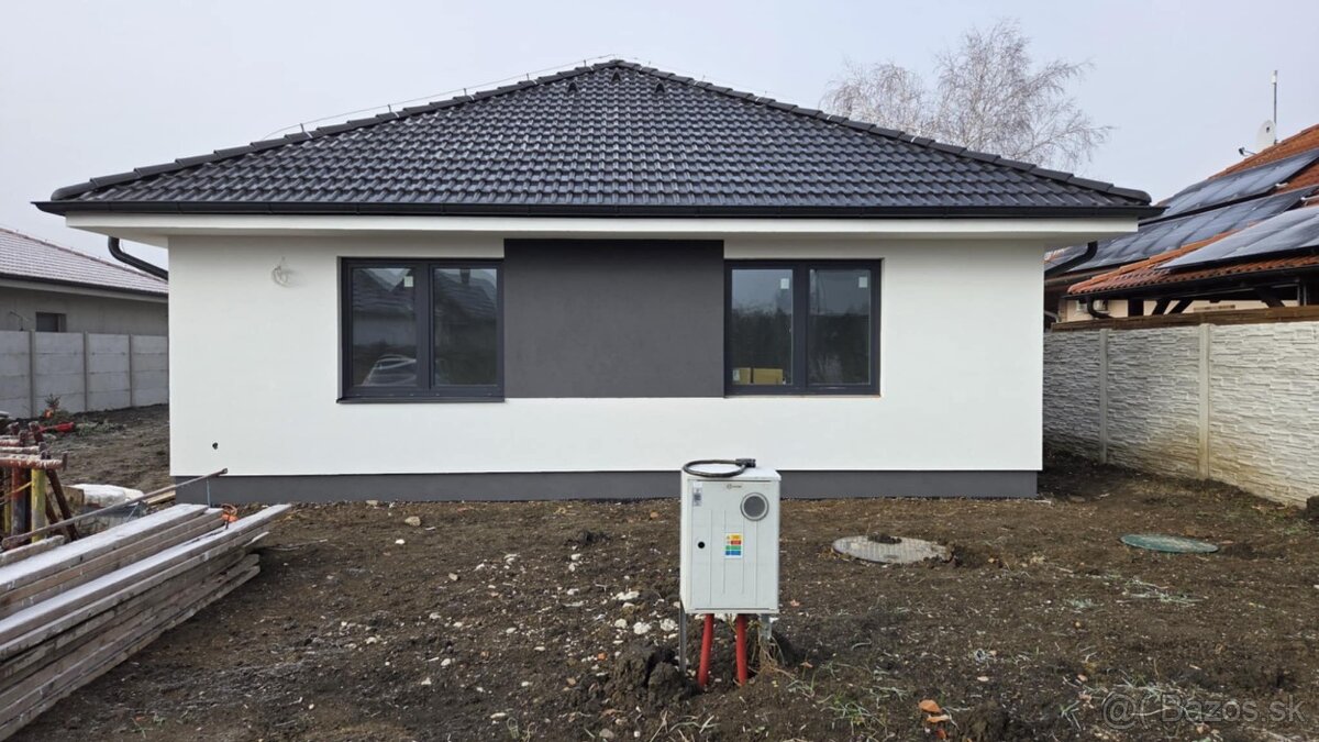 Novostavba 4 i rodinného domu Veľká Mača okr. Galanta