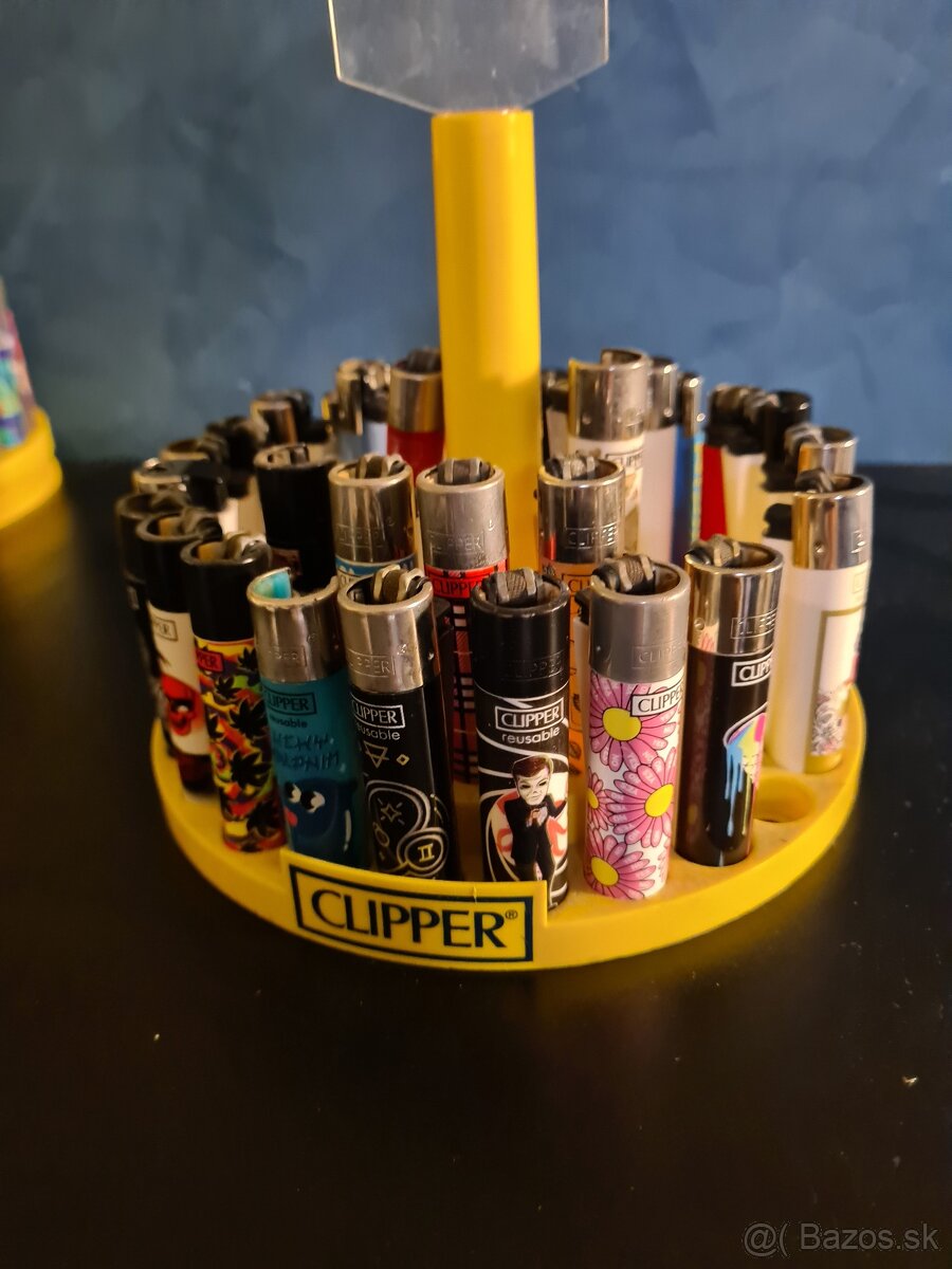 200+ Zapaľovače Clipper