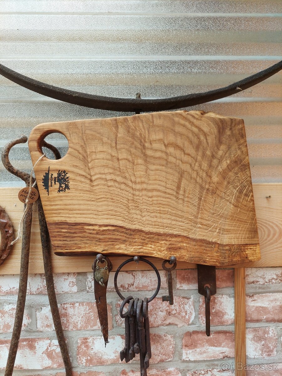 Predám dosku na krájanie / Denko, Lopár 5 /.