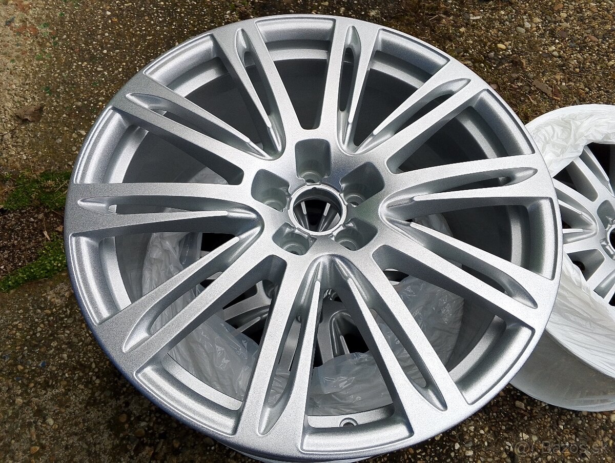 Predám elektróny AUDI R20 5x112 66,6mm