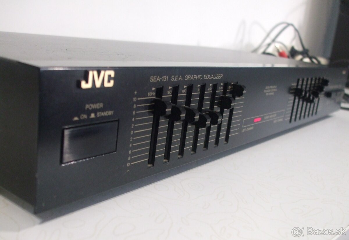 2x7 pasmovy equalizer JVC SEA-131 + DARCEK = vyroba v JAPAN