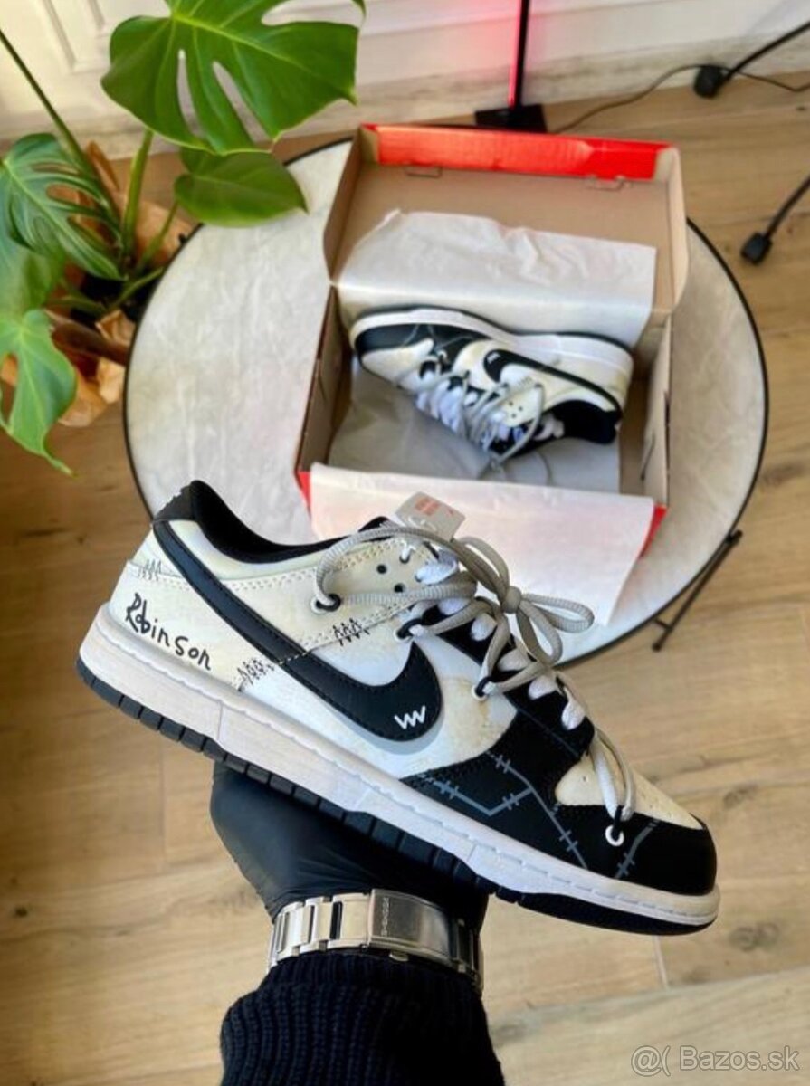 Nike sb dunk low robinson x off white