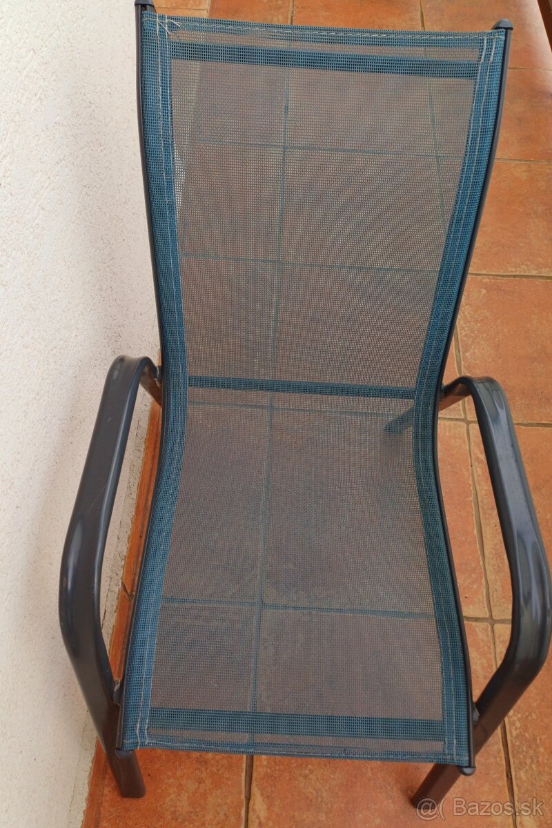 Záhradná stolička