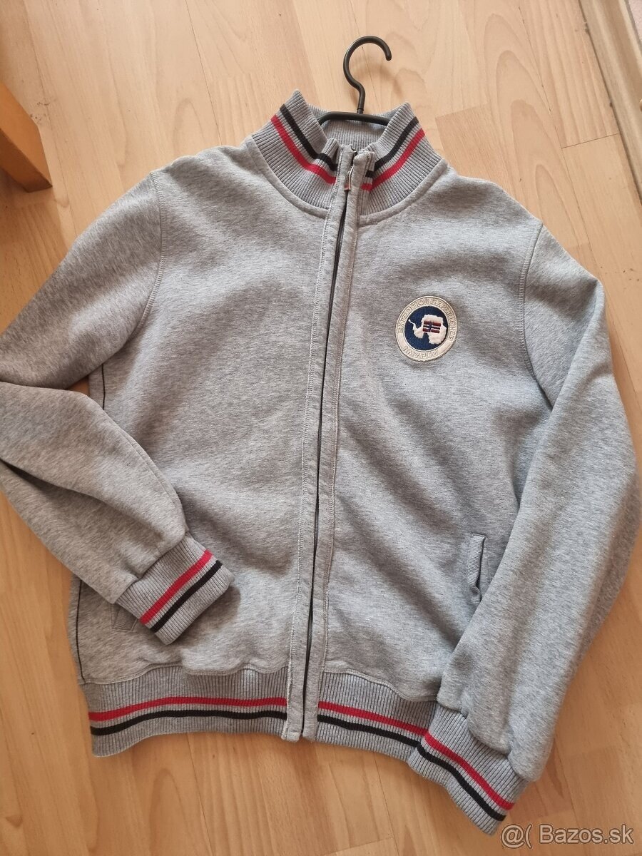 Panska napapijri v. Xl