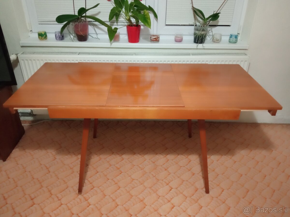 Retro stôl