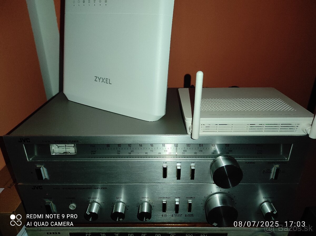 JVC SET - zosilovac + tuner FM TOP