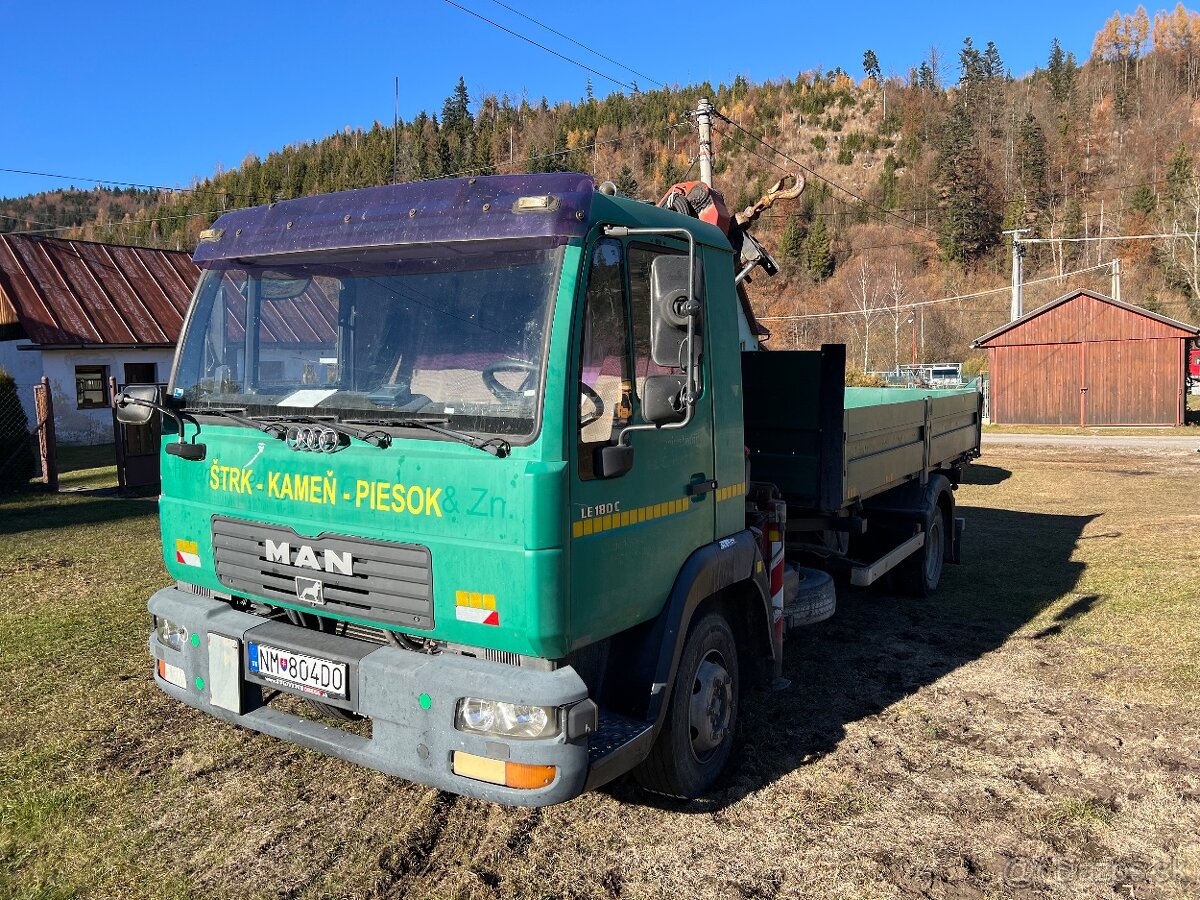 MAN -3 stranný sklápač s rukou