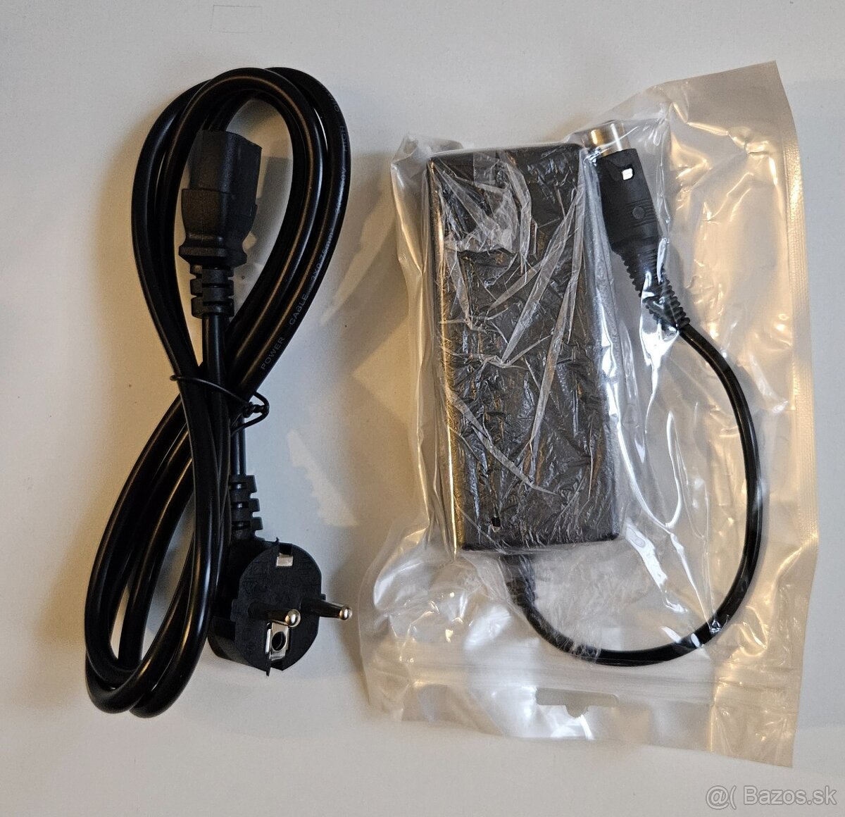 Nový zdroj na disketovú jednotku Commodore 1541II,1581,1571