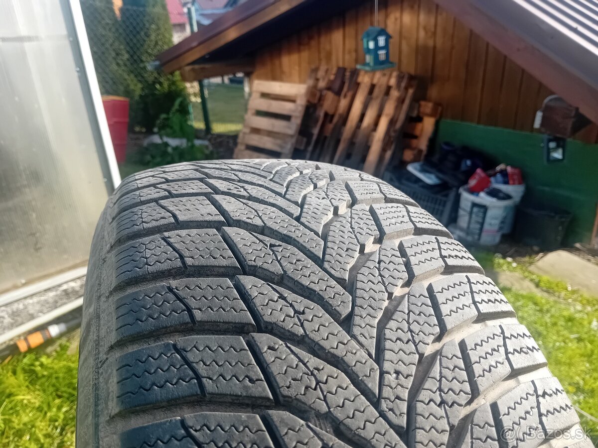 Predam zimne pneumatiky 225 60 R17