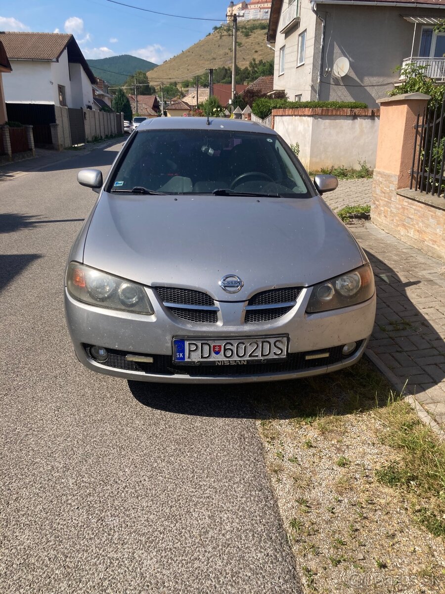 Nissan Almera 1.5i