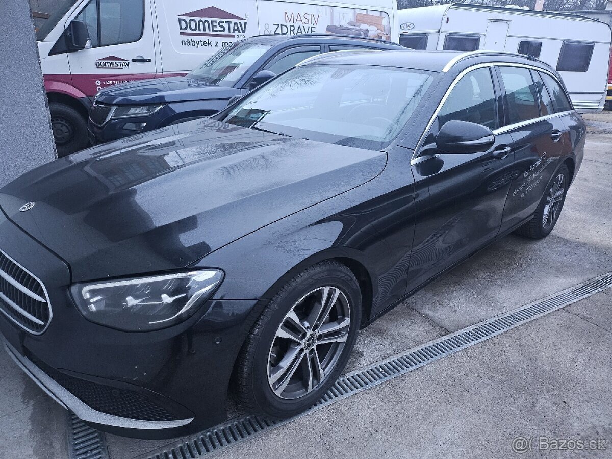 Mercedes Benz W213 E 220d Facelift Rok 2021 143 kW