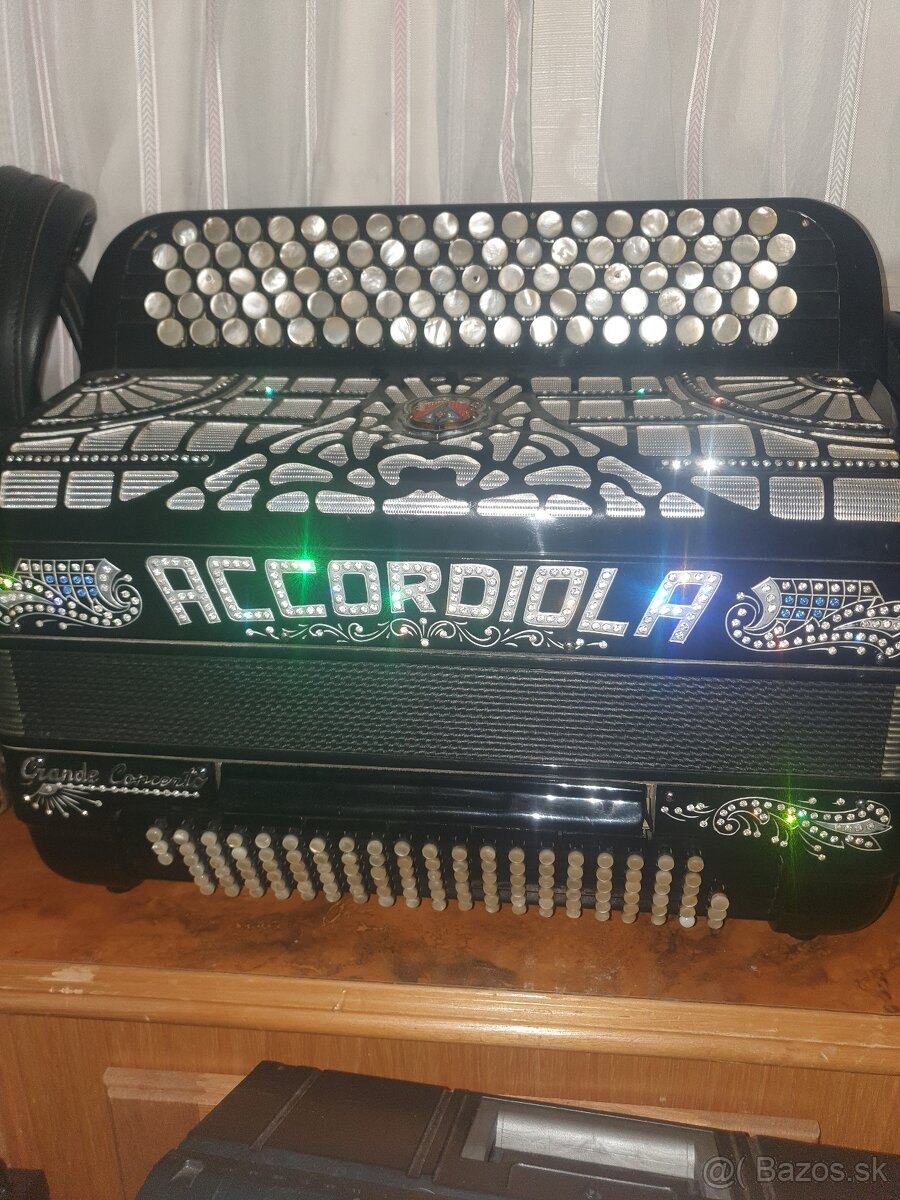 Accordiola Grande Concerto Belgické basy