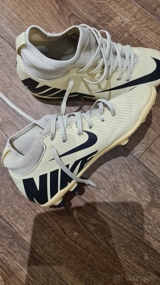 Kopačky Nike , veľ. 35,5
