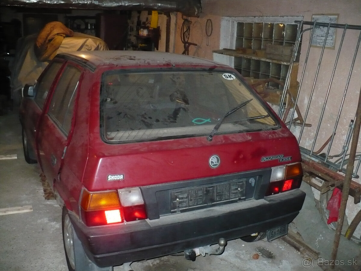 Predam Škodu Favorit