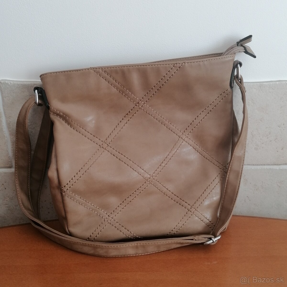 Svetlo hnedá kabelka