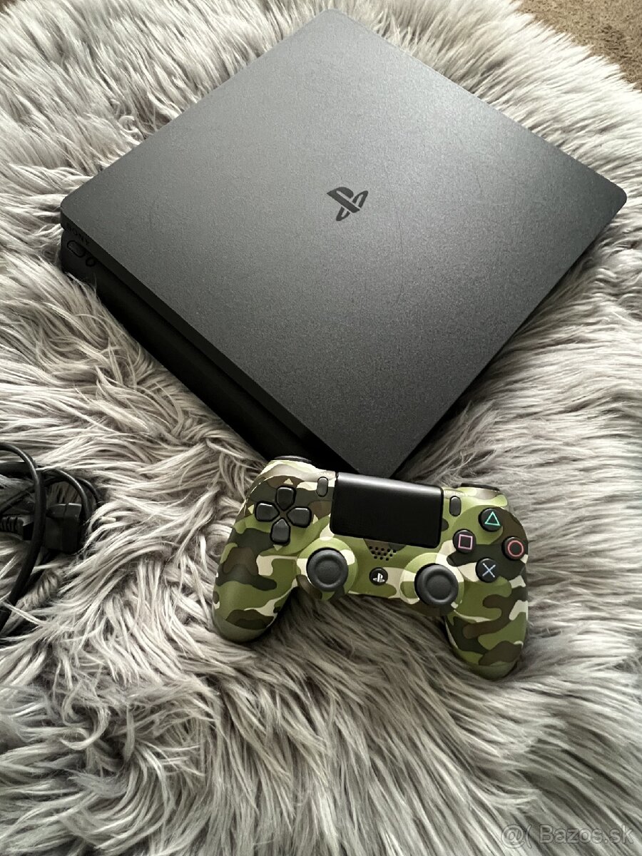 Playstation 4 slim