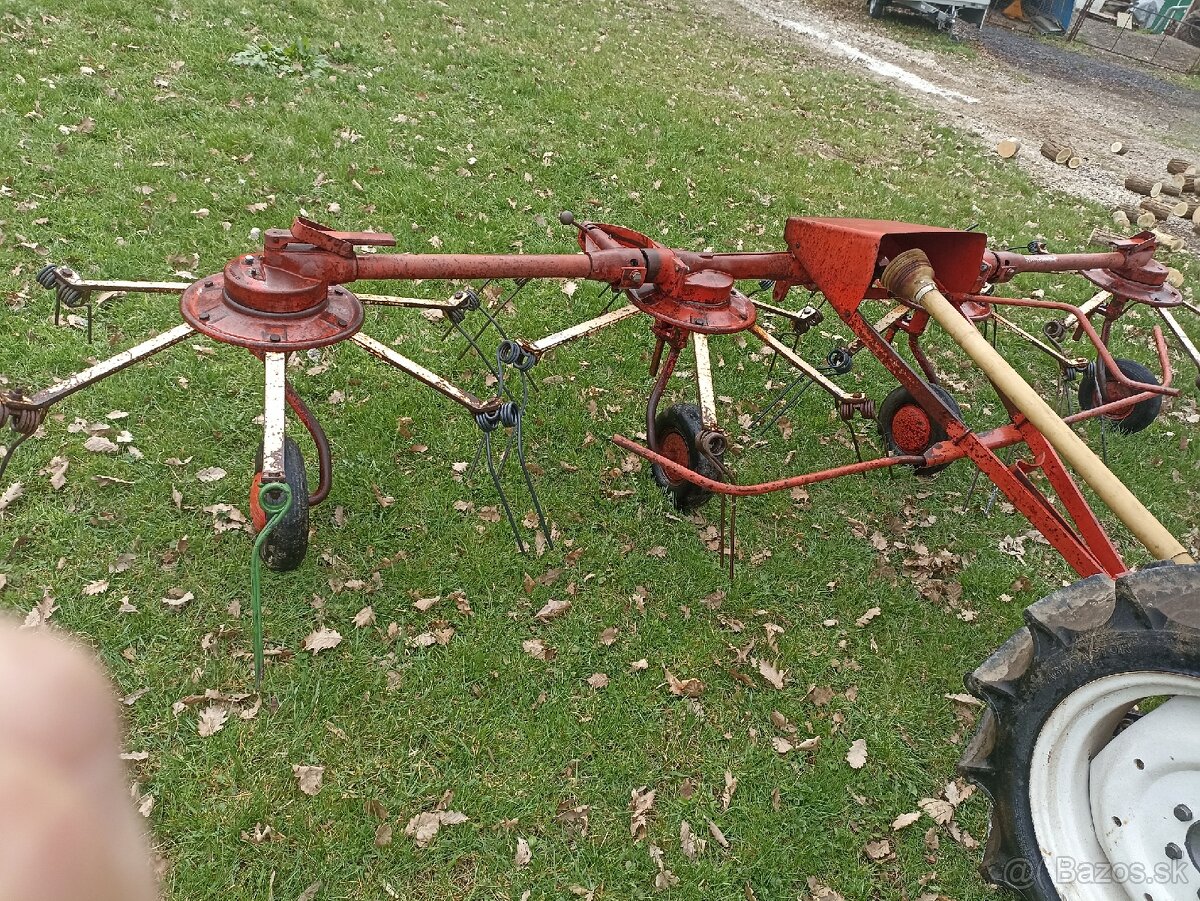 Obracač sena Fahr KH 40