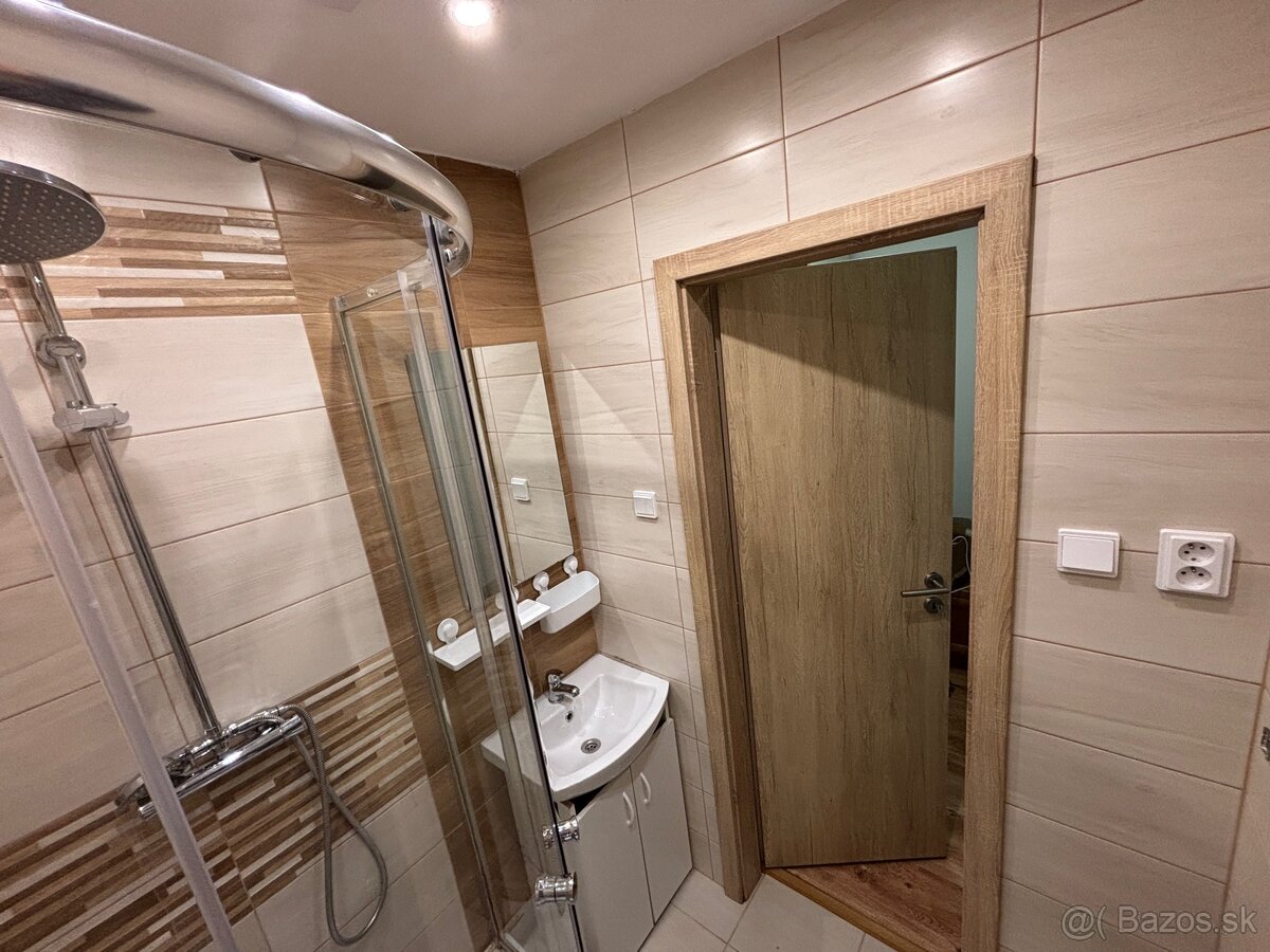 Predám byt 41m2 s dvoma balkónmi Revúca