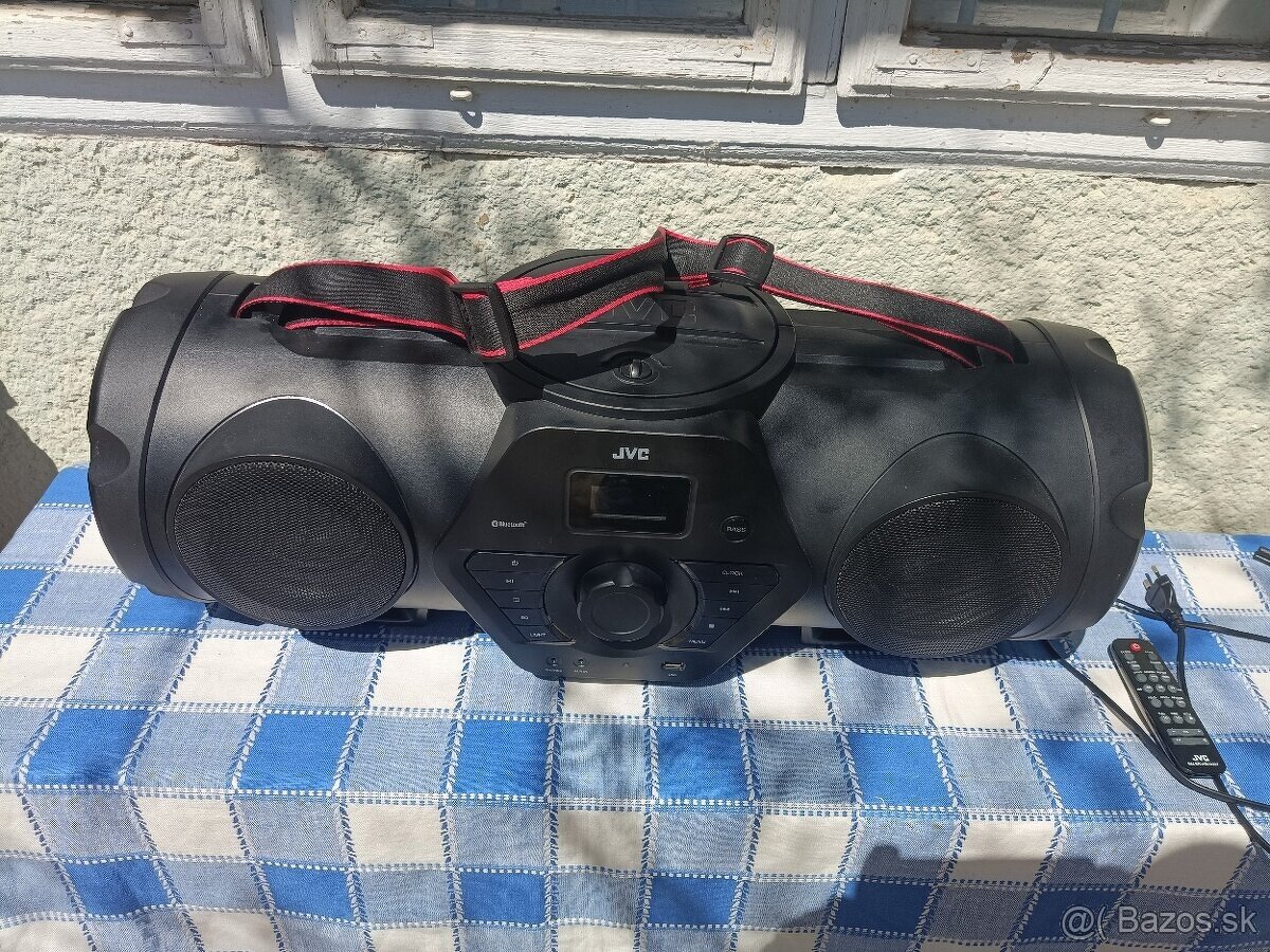 JVC RV-NB200BT boombox