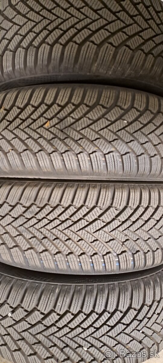 Predám 4ks jazdené zimné 195/55r15-85H Continental 90%
