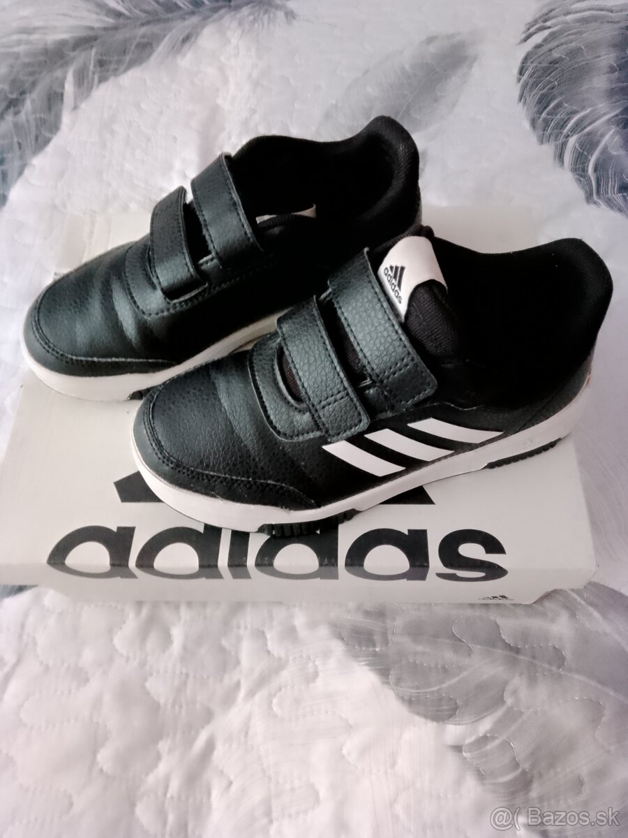 Botasky ADIDAS veľ 30,5 a 32,5