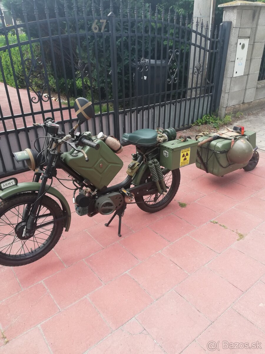 Vojenská Babeta s vozíkom.