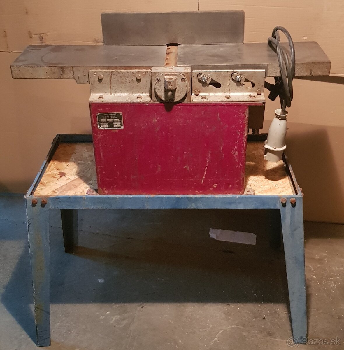 Predam hoblovacku Kovodruzstvo MS200