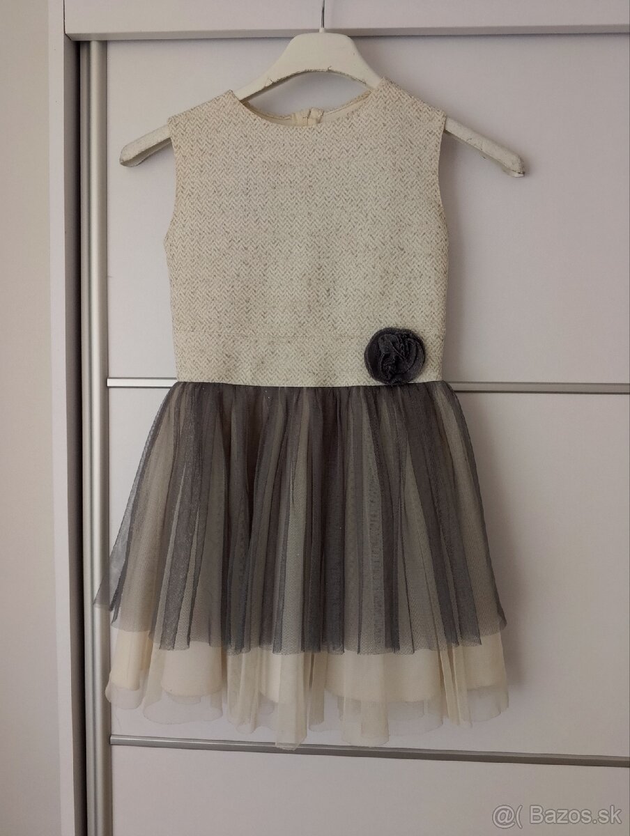 Dievčenské elegantné saty