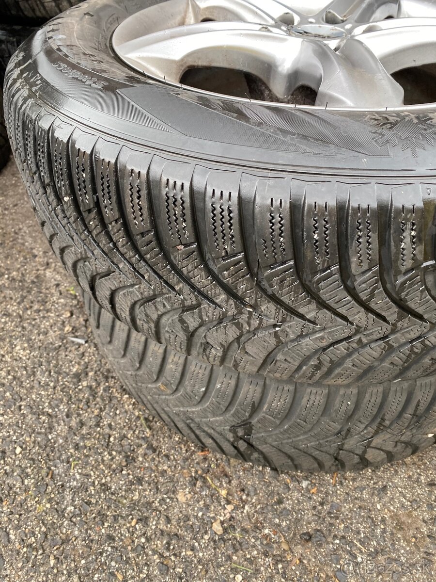 Hankook zimné Pneu 215/65 r16 rok 2019