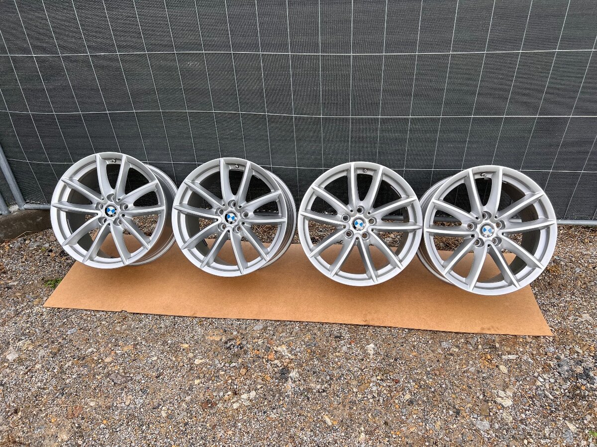 BMW 5X112 R18 8,5J ET44 + TPMS