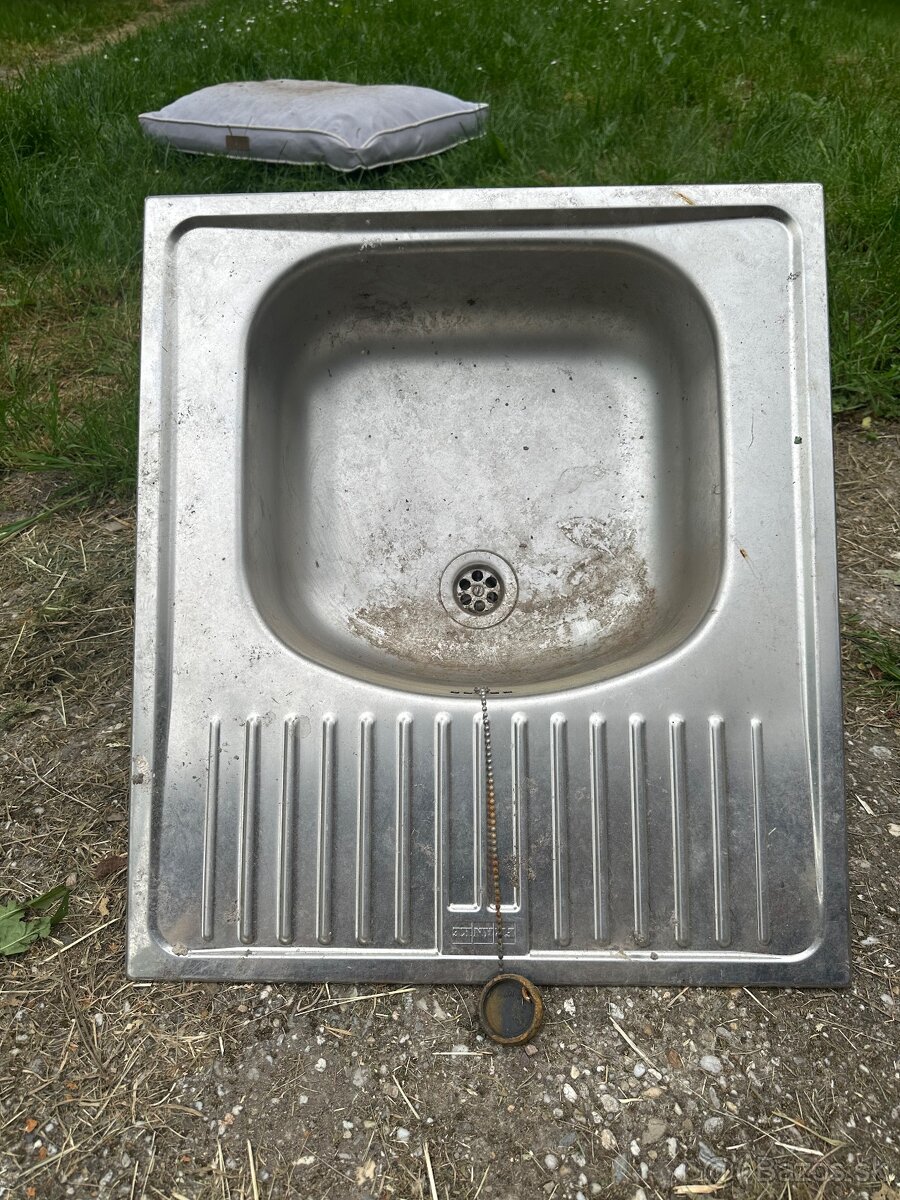 Nerezový drez Franke