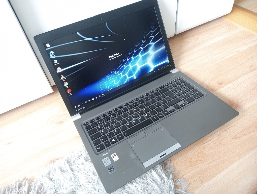 predám ntb Toshiba tecra Z50 / Intel core i7 / 8gb ram / ssd