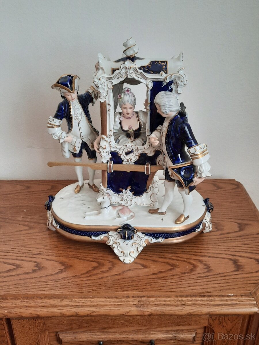 predám porcelán  začky ROYAL DUX  kočiar