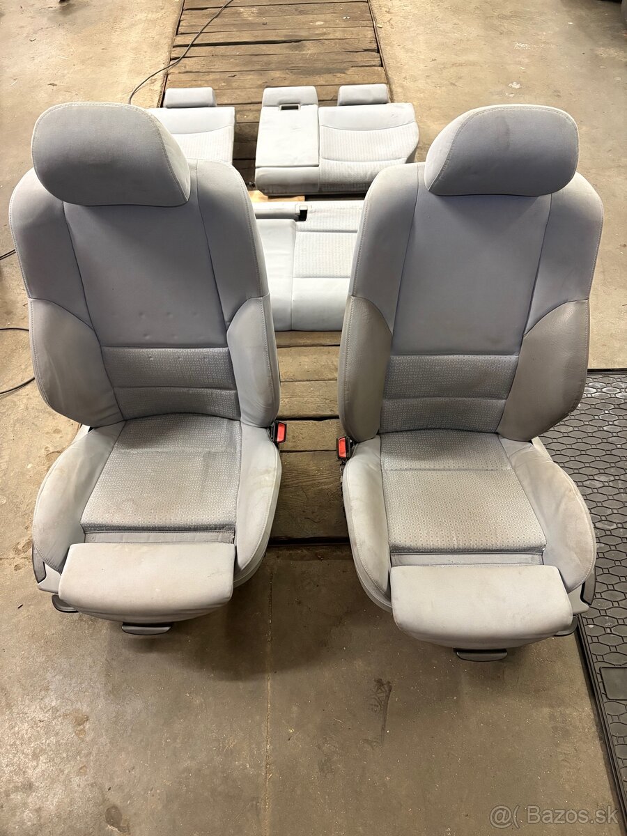 Predám sedačky e46 touring sportsitze