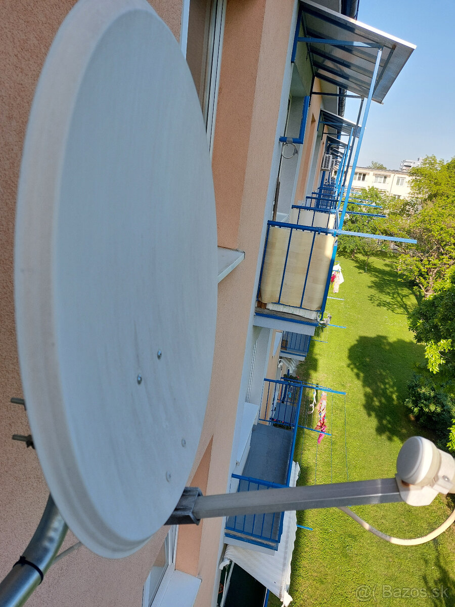 predám satelitnú parabolu,funkčnú,držiak na parabolu,modem,o