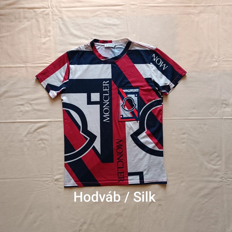 Rare moncler tričko s potlačou s prímesou hodvábu M