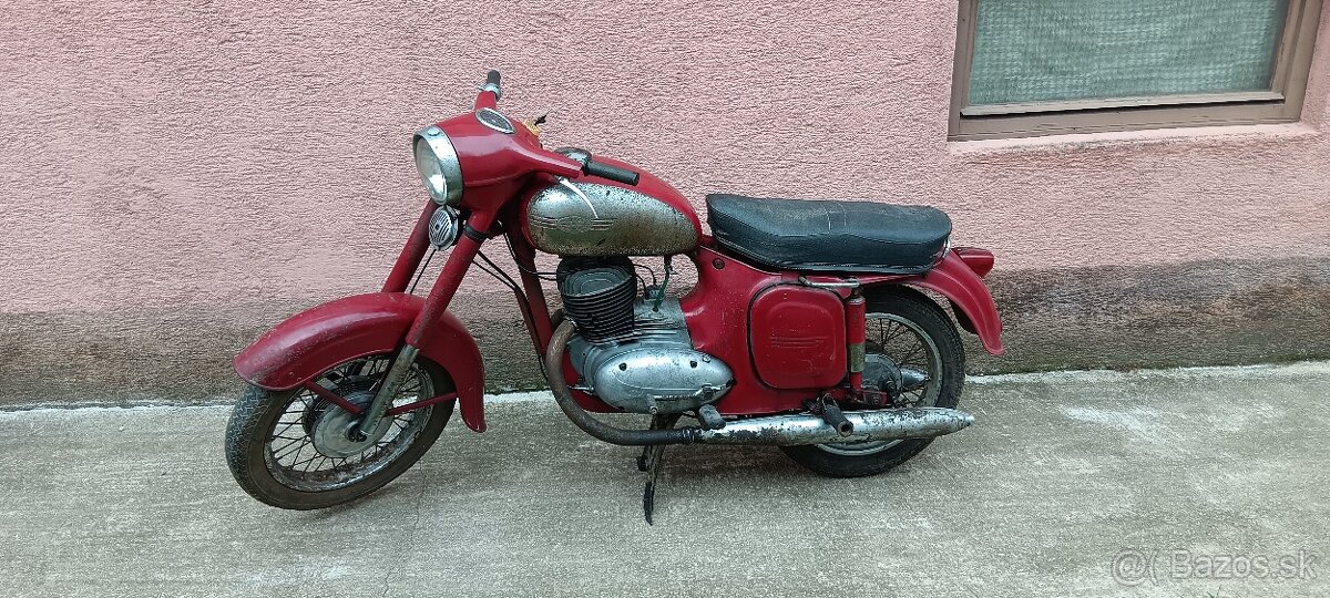Jawa 250 559