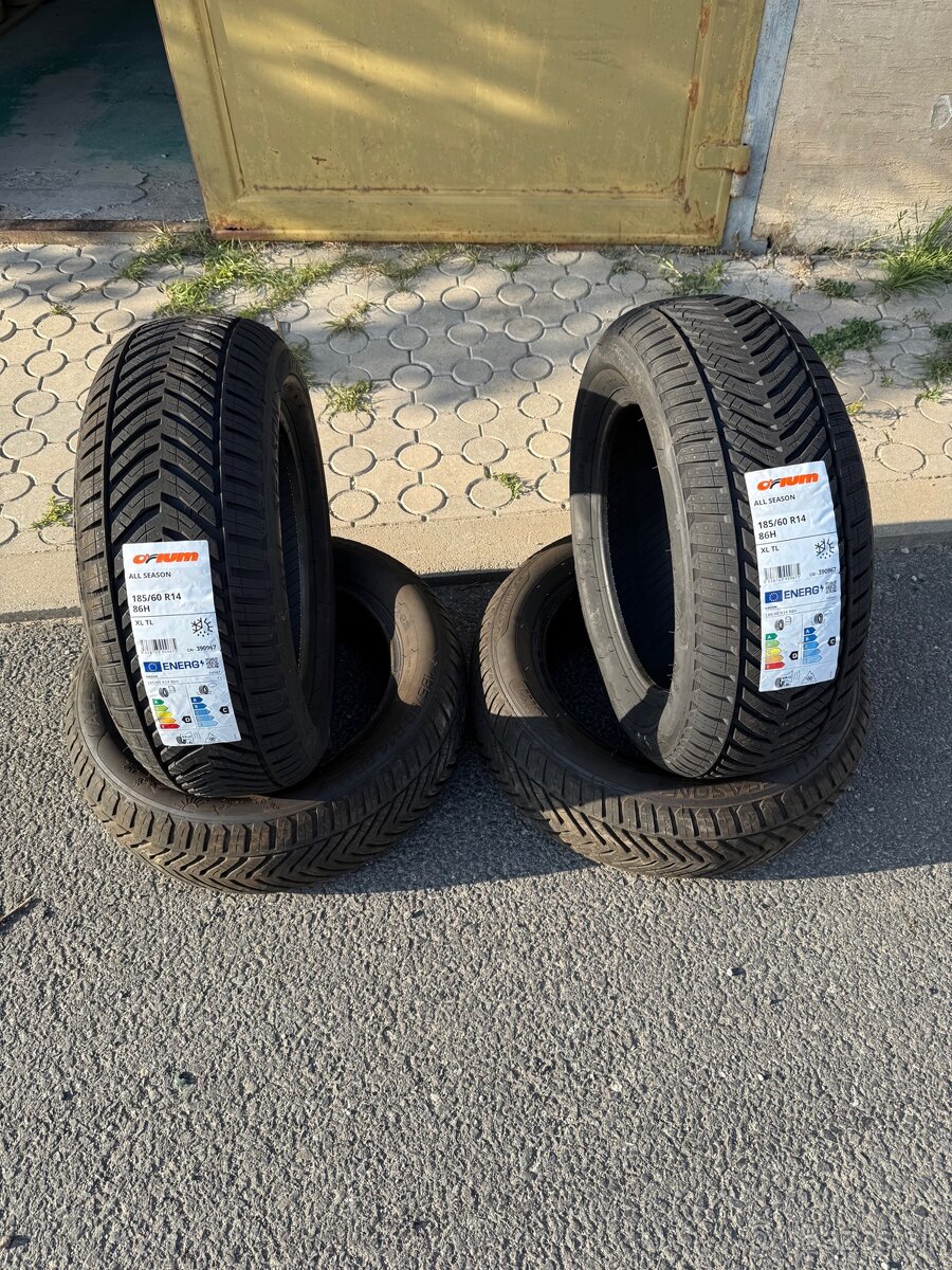 Predám celoročne pneumatiky