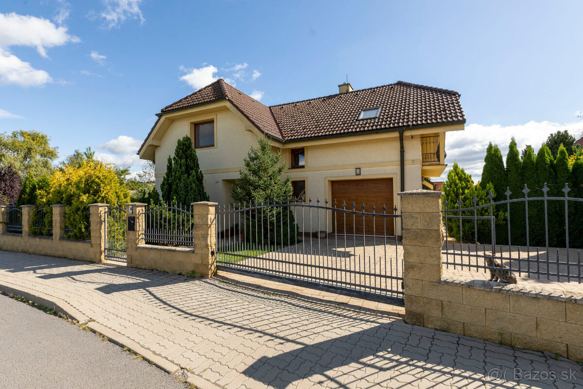 JEDINE U NÁS Predaj krásneho domu v nádhernej lokalie vo ZV