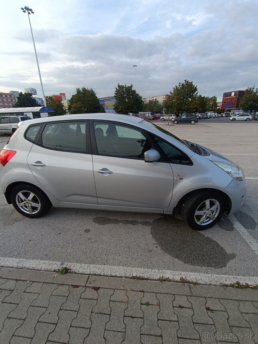 Kia Venga 1.4 benzín