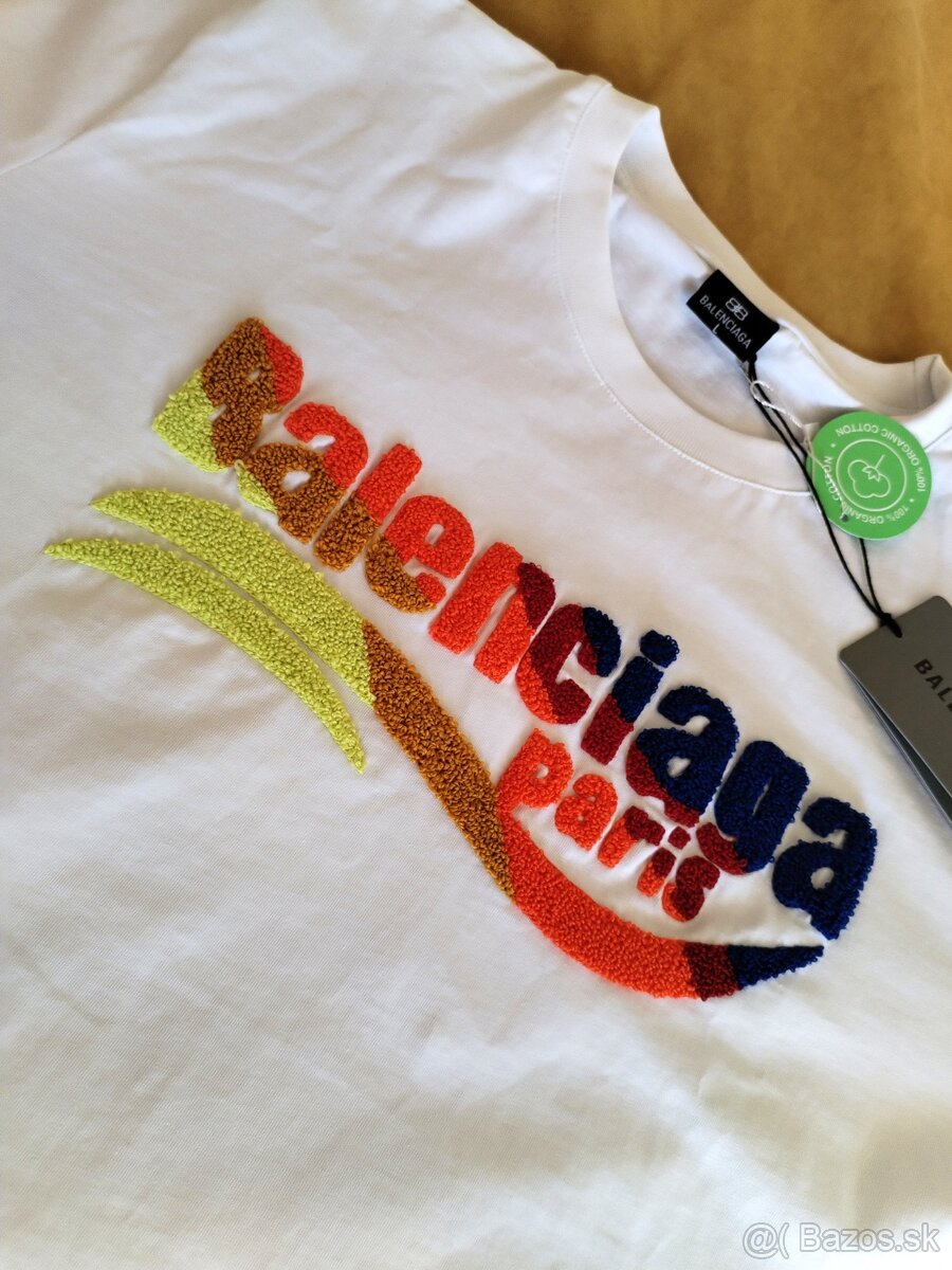 Tricko Balenciaga biele chlpaty napis