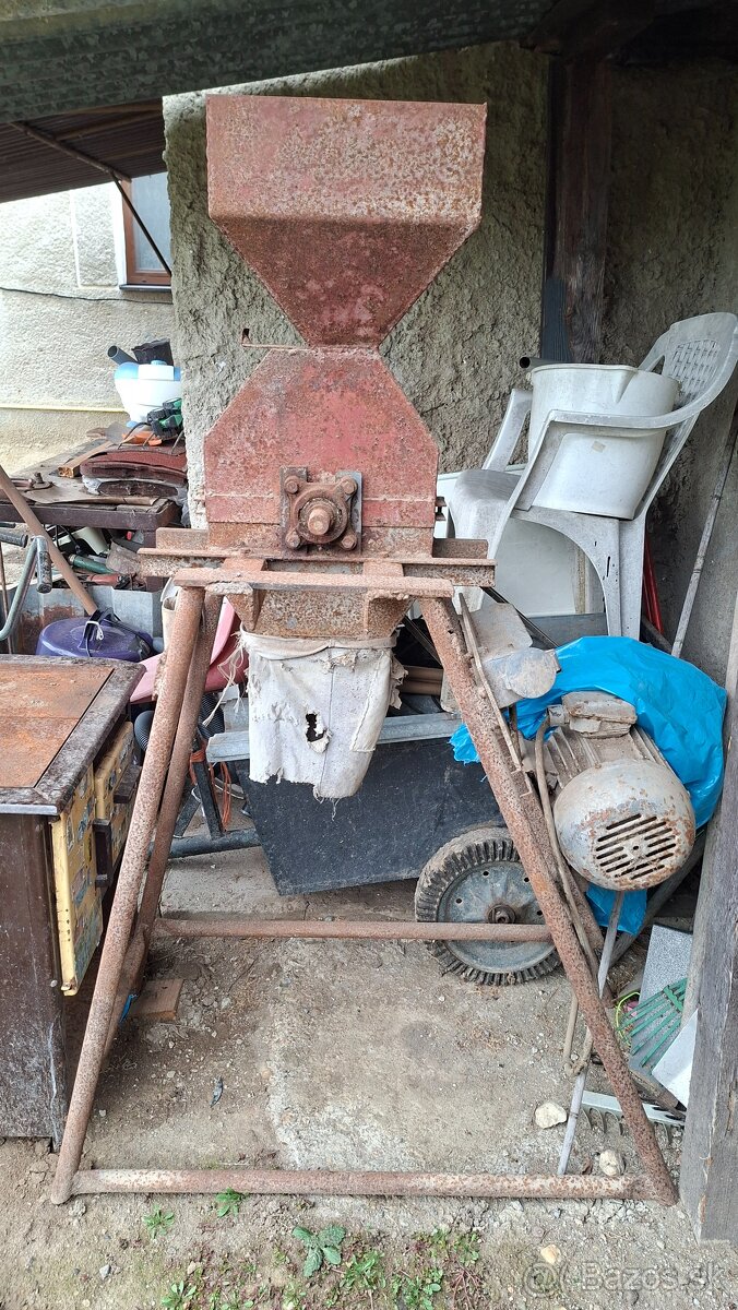 Šrotovník na obilie