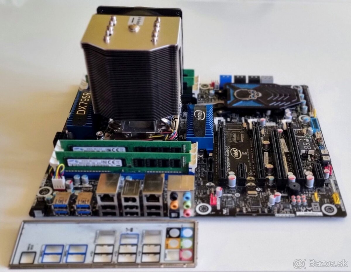 Intel DX79SR + Intel E5-2609 + 32GB DDR3